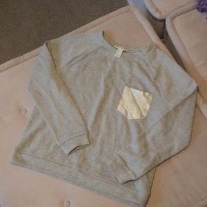 Grey Pocket Sweatshirt